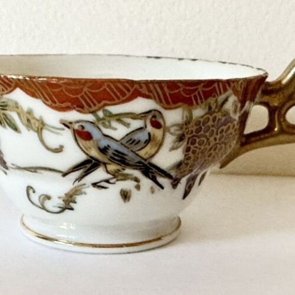 Antique 1940's Demitasse tea cup painted birds & grapes Japan 1.5 in - Picture 3 of 6